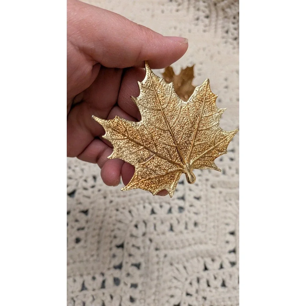 Vintage Gold Maple Leaf Napkin Rings Set 4 Autumn Thanksgiving Fall Table Decor